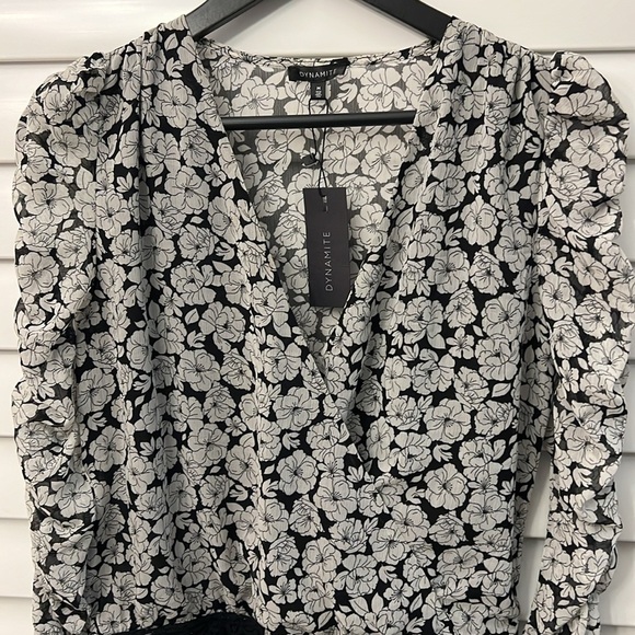 NWT Dynamite Peplum Top - Picture 2 of 6